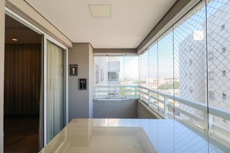 Apartamento à venda com 65m², 2 quartos e 1 vagaVaranda