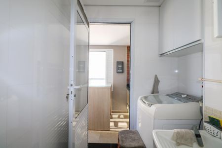Apartamento à venda com 65m², 2 quartos e 1 vagaÁrea de Serviço