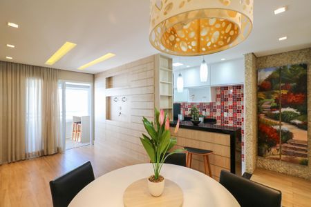 Apartamento à venda com 65m², 2 quartos e 1 vagaSala