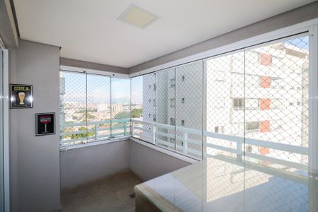 Apartamento à venda com 65m², 2 quartos e 1 vagaVaranda