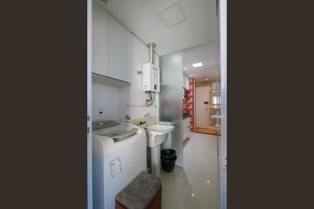 Apartamento à venda com 65m², 2 quartos e 1 vagaÁrea de Serviço