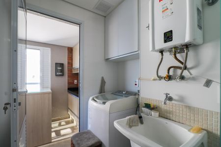 Apartamento à venda com 65m², 2 quartos e 1 vagaÁrea de Serviço