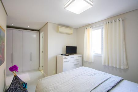 Apartamento à venda com 126m², 3 quartos e 2 vagas Apartamento à venda com 126m², 3 quartos e 2 vagasQuarto 1 - Suíte