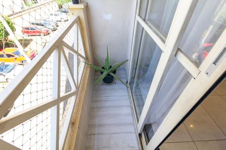 Apartamento à venda com 68m², 3 quartos e 1 vaga Apartamento à venda com 68m², 3 quartos e 1 vagaVaranda