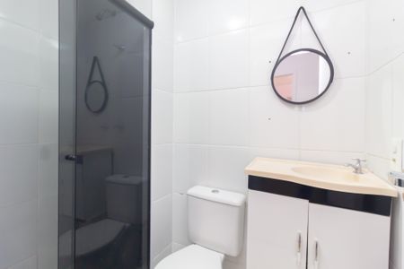 Apartamento à venda com 64m², 3 quartos e 1 vaga Apartamento à venda com 64m², 3 quartos e 1 vagaBanheiro 2