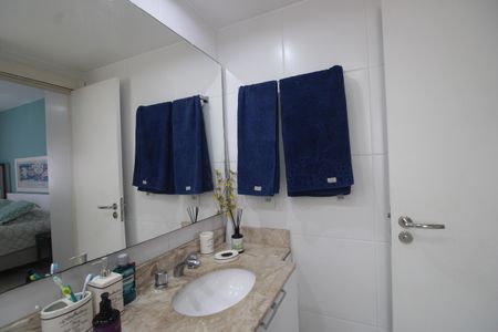 Apartamento à venda com 167m², 4 quartos e 3 vagasBanheiro da suíte 1