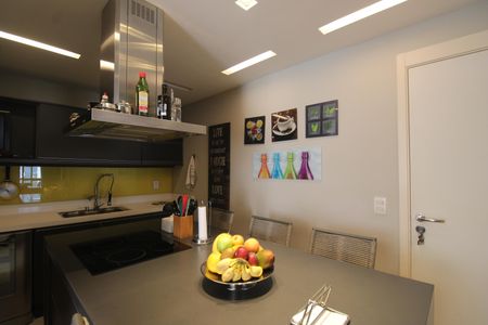 Apartamento à venda com 167m², 4 quartos e 3 vagasCozinha