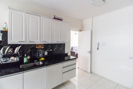 Apartamento à venda com 109m², 3 quartos e 2 vagas Apartamento à venda com 109m², 3 quartos e 2 vagasCozinha