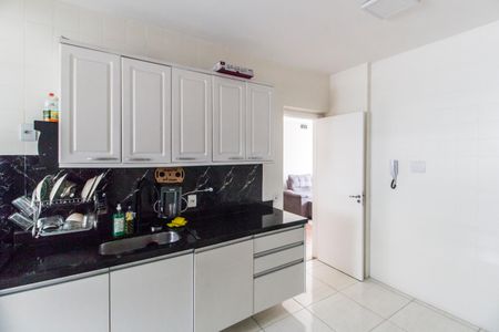 Apartamento à venda com 109m², 3 quartos e 2 vagas Apartamento à venda com 109m², 3 quartos e 2 vagasCozinha