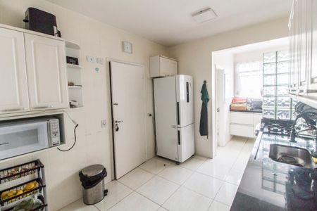 Apartamento à venda com 109m², 3 quartos e 2 vagas Apartamento à venda com 109m², 3 quartos e 2 vagasCozinha