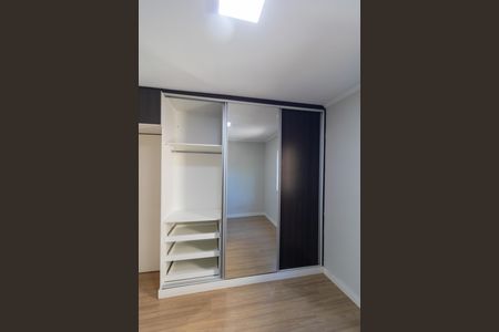 Apartamento à venda com 56m², 2 quartos e 1 vagaQuarto 01 - Armário