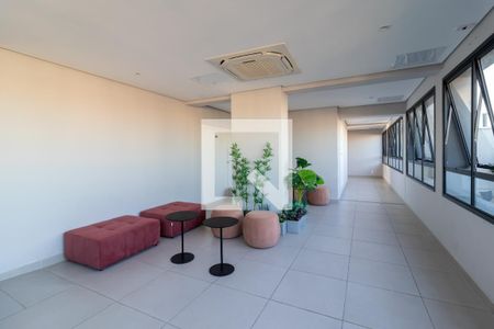Apartamento à venda com 55m², 2 quartos e 1 vaga Apartamento à venda com 55m², 2 quartos e 1 vagaHall social