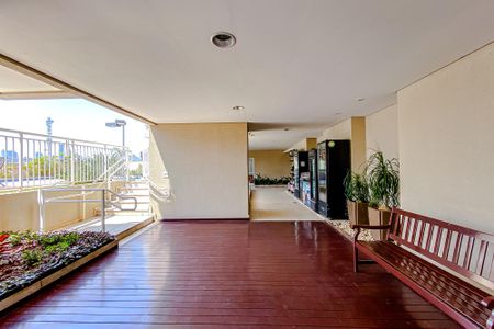 Apartamento à venda com 68m², 2 quartos e 1 vagaÁrea comum