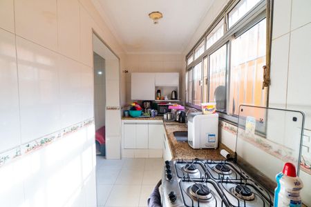 Casa à venda com 165m², 2 quartos e 2 vagas Casa à venda com 165m², 2 quartos e 2 vagasCozinha