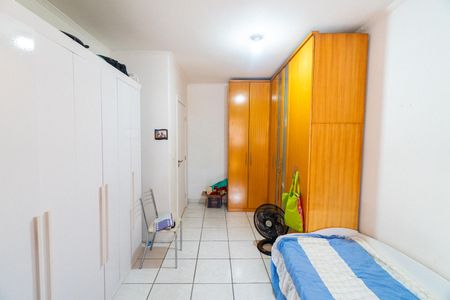 Casa à venda com 165m², 2 quartos e 2 vagas Casa à venda com 165m², 2 quartos e 2 vagasQuarto 2