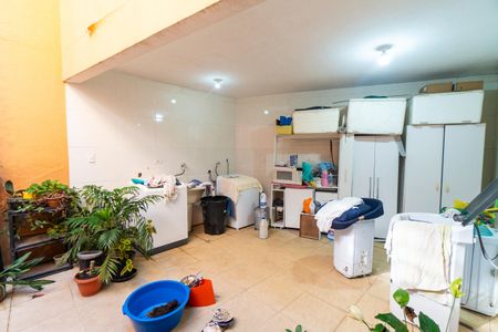 Casa à venda com 165m², 2 quartos e 2 vagas Casa à venda com 165m², 2 quartos e 2 vagasÁrea de Serviço