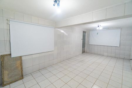 Casa à venda com 165m², 2 quartos e 2 vagas Casa à venda com 165m², 2 quartos e 2 vagasEdícula - Quarto
