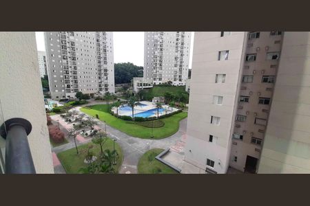Apartamento à venda com 57m², 2 quartos e 1 vaga Apartamento à venda com 57m², 2 quartos e 1 vagaVista da Sacada