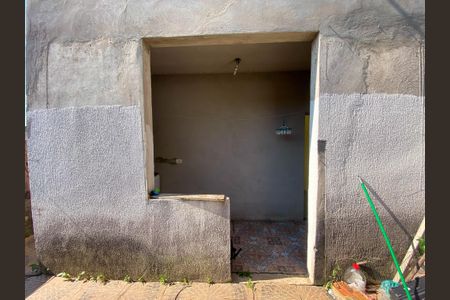 Casa para alugar com 40m², 1 quarto e sem vaga Casa para alugar com 40m², 1 quarto e sem vagaQuintal