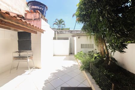 Casa para alugar com 250m², 3 quartos e 3 vagasQuintal 