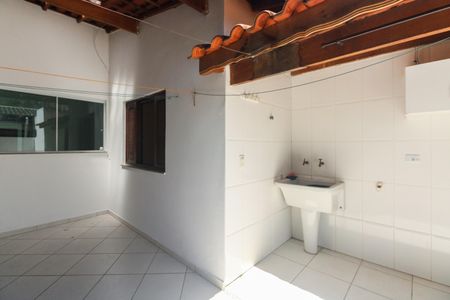 Casa para alugar com 250m², 3 quartos e 3 vagasÁrea de Serviço 