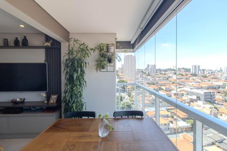 Apartamento à venda com 82m², 3 quartos e 2 vagas Apartamento à venda com 82m², 3 quartos e 2 vagasVaranda gourmet
