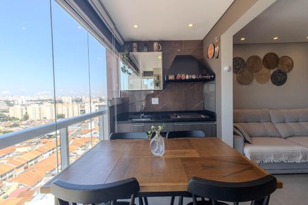Apartamento à venda com 82m², 3 quartos e 2 vagas Apartamento à venda com 82m², 3 quartos e 2 vagasVaranda gourmet