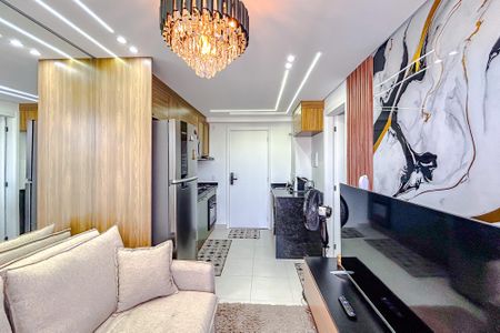 Sala de apartamento para alugar com 1 quarto, 27m² em Guaiauna, São Paulo