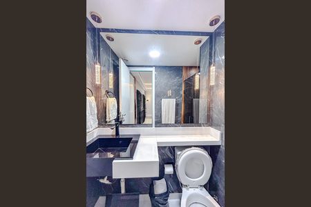 Banheiro da Suíte de apartamento para alugar com 1 quarto, 27m² em Guaiauna, São Paulo