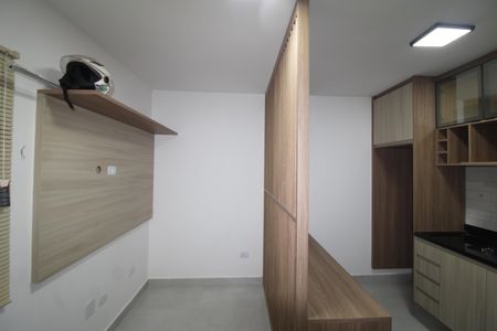 Sala / Cozinha de kitnet/studio para alugar com 1 quarto, 27m² em Santana, São Paulo