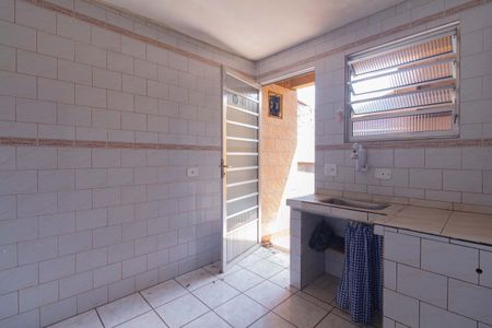 Casa de condomínio para alugar com 32m², 0 quarto e sem vaga Casa de condomínio para alugar com 32m², 0 quarto e sem vagaCozinha