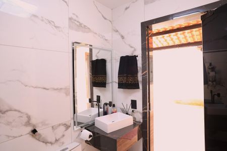 Casa para alugar com 195m², 5 quartos e 2 vagasBanheiro 1