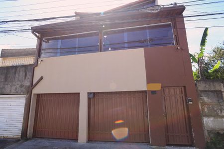 Casa para alugar com 195m², 5 quartos e 2 vagasFachada