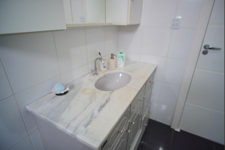 Apartamento para alugar com 110m², 3 quartos e sem vagaBanheiro Corredor