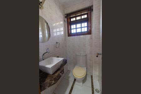 Casa à venda com 4 quartos, 300m² em Teresópolis, Porto Alegre