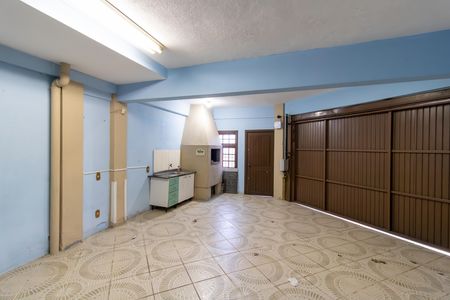Casa à venda com 300m², 4 quartos e 3 vagas Casa à venda com 300m², 4 quartos e 3 vagasGaragem