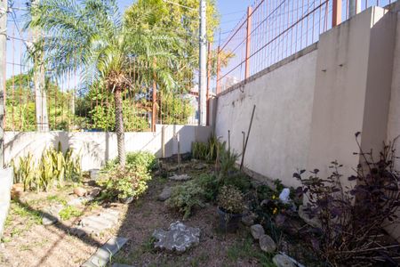 Casa à venda com 300m², 4 quartos e 3 vagas Casa à venda com 300m², 4 quartos e 3 vagasÁrea comum