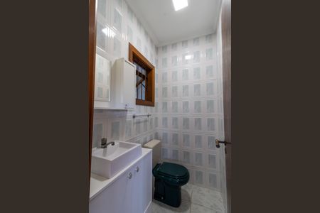 Casa à venda com 300m², 4 quartos e 3 vagas Casa à venda com 300m², 4 quartos e 3 vagasBanheiro da Suíte