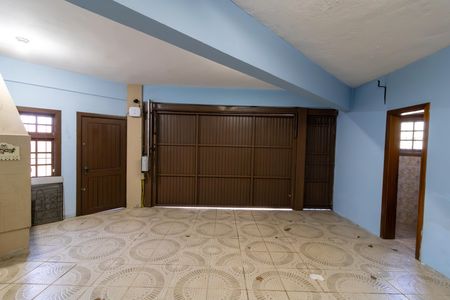 Casa à venda com 300m², 4 quartos e 3 vagas Casa à venda com 300m², 4 quartos e 3 vagasGaragem