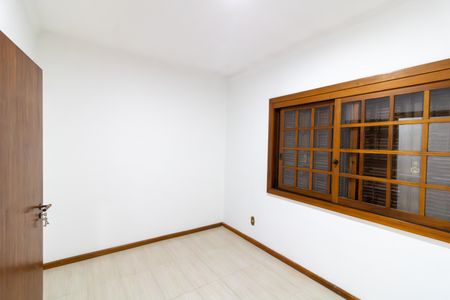Casa à venda com 300m², 4 quartos e 3 vagas Casa à venda com 300m², 4 quartos e 3 vagasQuarto 2