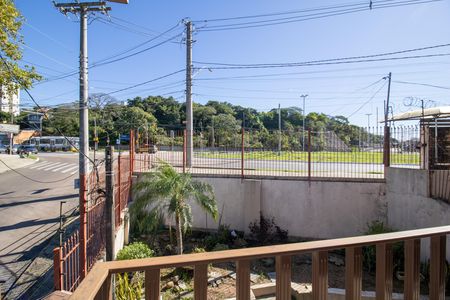 Casa à venda com 300m², 4 quartos e 3 vagas Casa à venda com 300m², 4 quartos e 3 vagasVaranda da Suíte 2