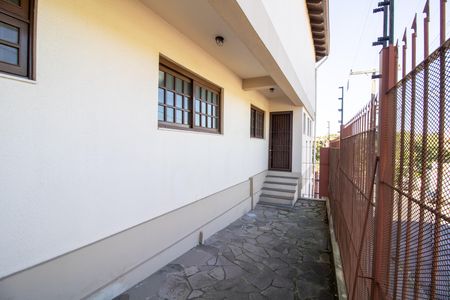 Casa à venda com 300m², 4 quartos e 3 vagas Casa à venda com 300m², 4 quartos e 3 vagasÁrea comum