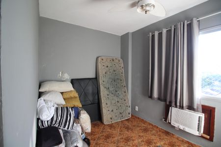 Quarto 2 de apartamento para alugar com 2 quartos, 57m² em Taquara, Rio de Janeiro