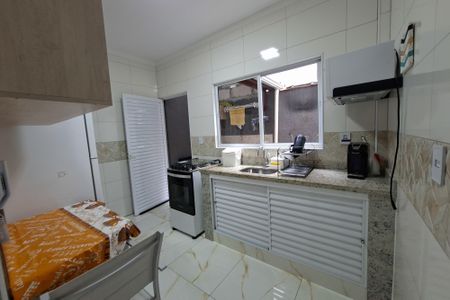 Casa de condomínio para alugar com 55m², 2 quartos e 1 vagaCozinha 
