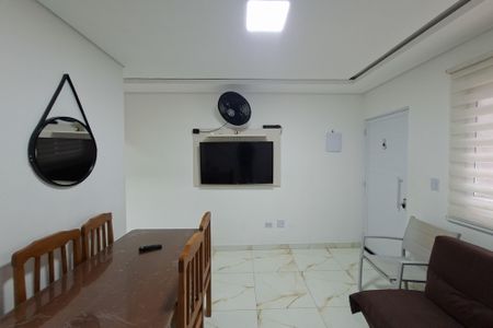 Casa de condomínio para alugar com 55m², 2 quartos e 1 vagaSala