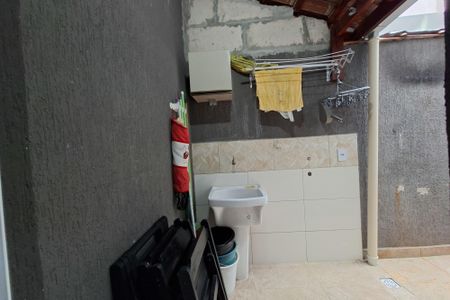Casa de condomínio para alugar com 55m², 2 quartos e 1 vagaÁrea de serviço 