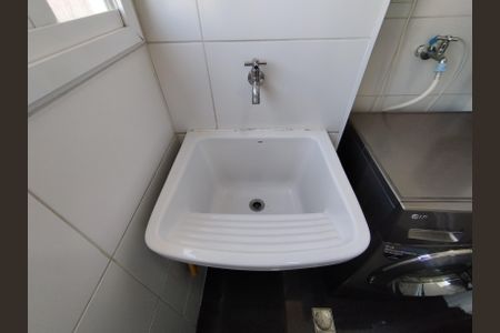 Apartamento à venda com 70m², 2 quartos e 1 vagaÁrea de Serviço