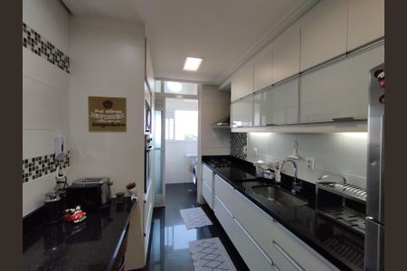 Apartamento à venda com 70m², 2 quartos e 1 vagaCozinha - Armários