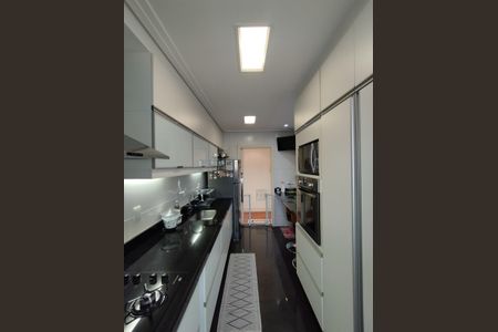 Apartamento à venda com 70m², 2 quartos e 1 vagaCozinha - Armários