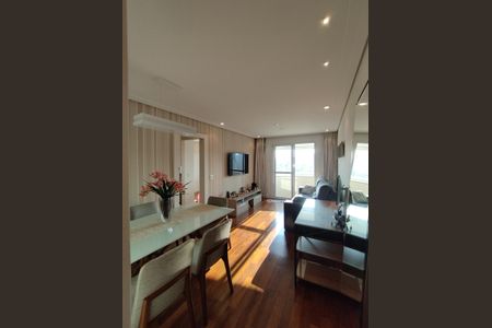 Apartamento à venda com 70m², 2 quartos e 1 vagaSala